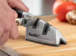 Gourmet Edge Grip Pull-Through Sharpener 6 Gourmet Edge Grip Pull-Through Sharpener -Messer Discounter kitcheniq gourmet edge grip pull through sharpener 09ew51181 3 1280x1280
